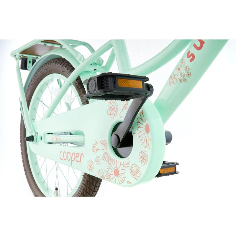 Vélo Enfant SuperSuper Cooper Bamboo - 18 Pouces - Vert Pistache 6 Vélo Enfant SuperSuper Cooper Bamboo - 18 Pouces - Vert Pistache – Image 4